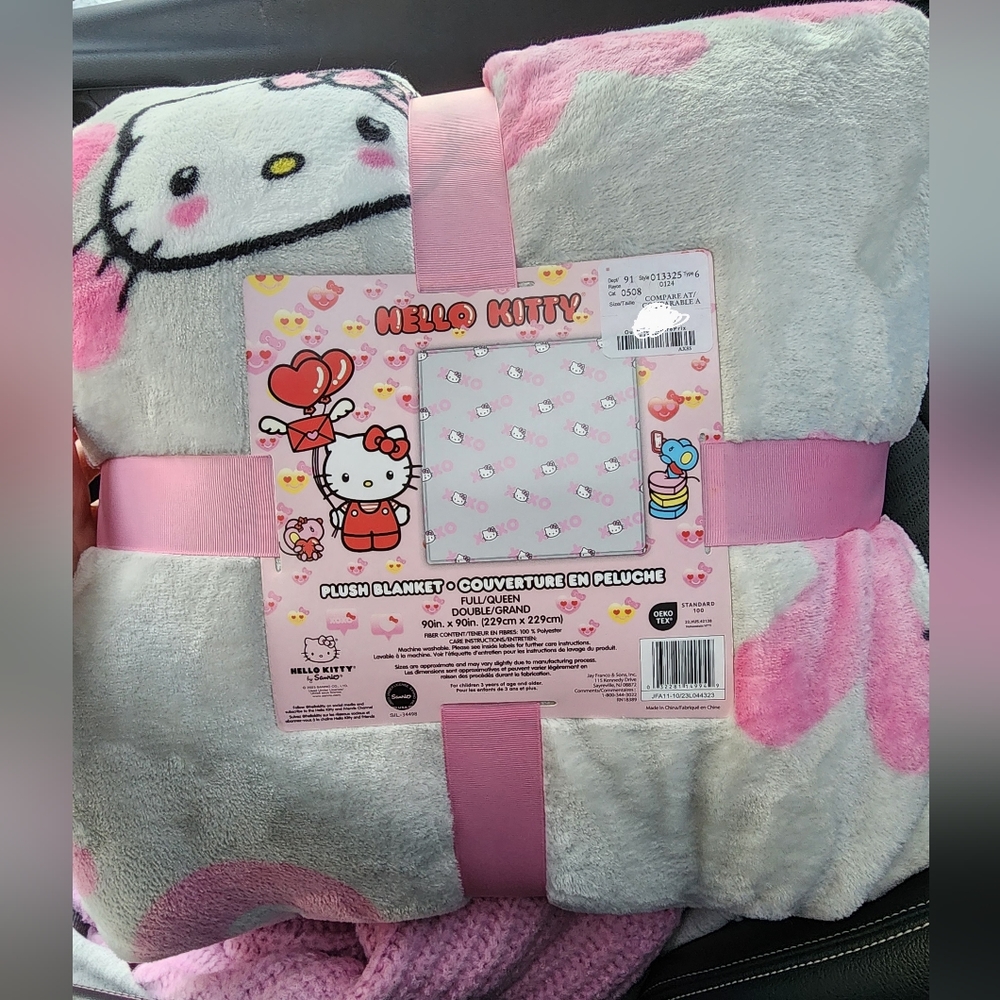 hello kitty valentines day throw blanket
